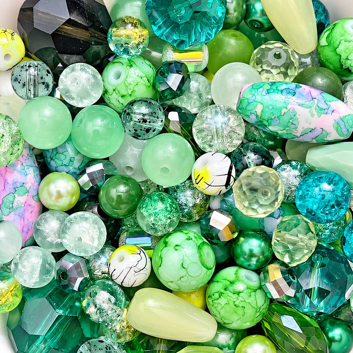 50g Glass Bead Mixes - 80 to 100 Pieces - Size 4mm to 12mm - 11 Colours